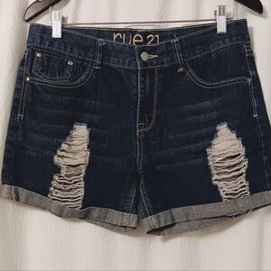 Rue21 Women's Ripped Jean Shorts - Dark Blue Size 7/8